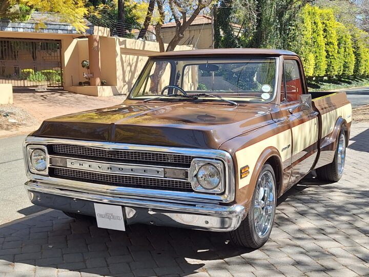 CHEVROLET C10 CUSTOM